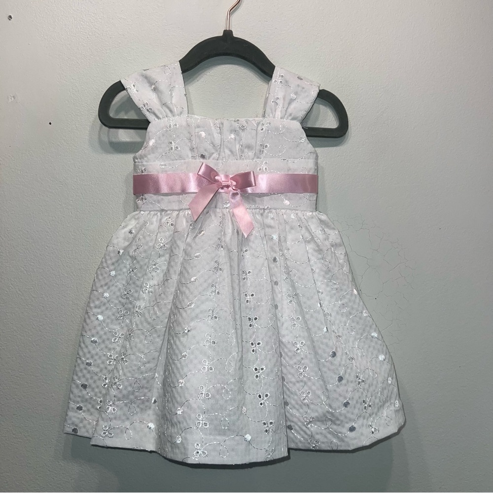 Ashley Ann Girl's White Lined Eyelet Pink Dress Sash & Bow Size 12 Months